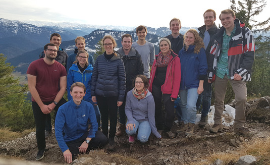 Hiking group on the Brecherspitze